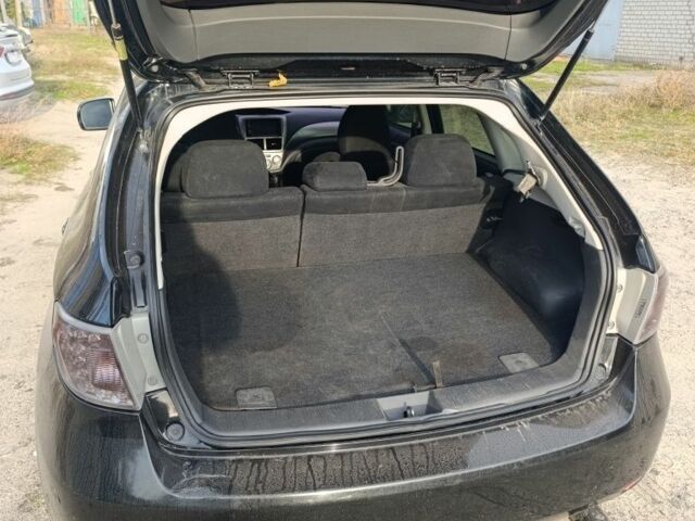 Черный Субару Импреза, объемом двигателя 1.5 л и пробегом 200 тыс. км за 3700 $, фото 6 на Automoto.ua