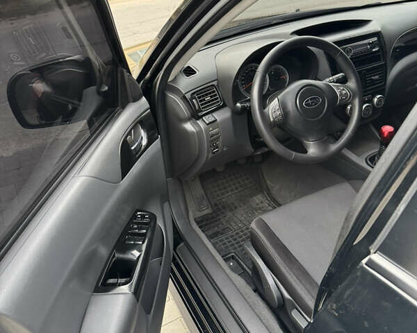 Черный Субару Импреза, объемом двигателя 1.99 л и пробегом 184 тыс. км за 5800 $, фото 8 на Automoto.ua
