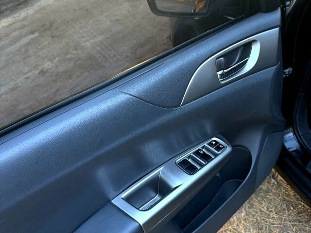 Черный Субару Импреза, объемом двигателя 1.5 л и пробегом 261 тыс. км за 5500 $, фото 9 на Automoto.ua