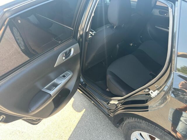 Черный Субару Импреза, объемом двигателя 1.5 л и пробегом 180 тыс. км за 4999 $, фото 10 на Automoto.ua