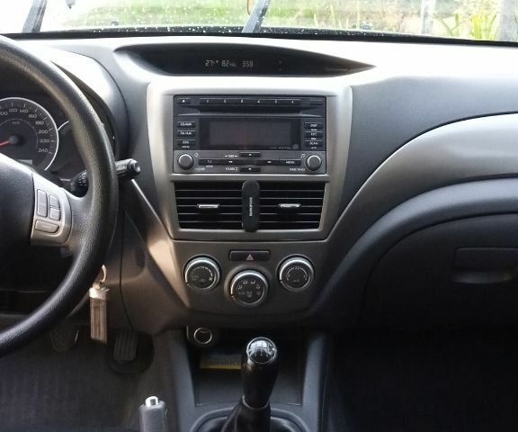 Черный Субару Импреза, объемом двигателя 1.5 л и пробегом 235 тыс. км за 5000 $, фото 3 на Automoto.ua