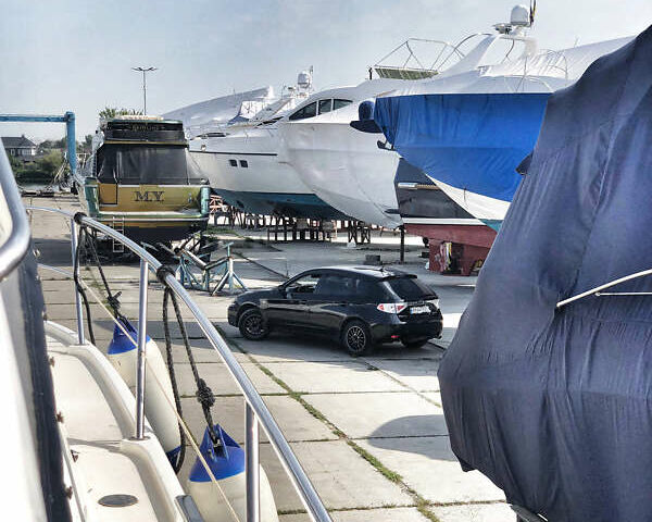 Черный Субару Импреза, объемом двигателя 1.5 л и пробегом 190 тыс. км за 6500 $, фото 8 на Automoto.ua