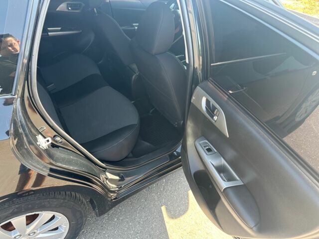 Черный Субару Импреза, объемом двигателя 1.5 л и пробегом 180 тыс. км за 4999 $, фото 13 на Automoto.ua