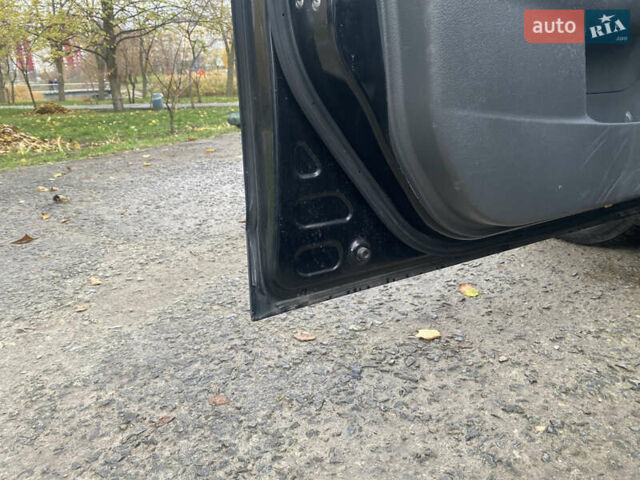 Черный Субару Импреза, объемом двигателя 1.5 л и пробегом 225 тыс. км за 4800 $, фото 8 на Automoto.ua