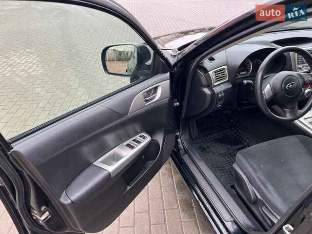 Черный Субару Импреза, объемом двигателя 1.5 л и пробегом 150 тыс. км за 5500 $, фото 6 на Automoto.ua