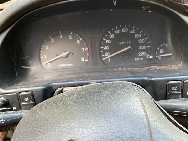 Красный Субару Импреза, объемом двигателя 1.82 л и пробегом 280 тыс. км за 1100 $, фото 7 на Automoto.ua