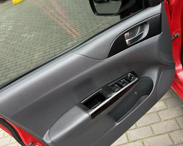 Красный Субару Импреза, объемом двигателя 1.99 л и пробегом 178 тыс. км за 6300 $, фото 10 на Automoto.ua