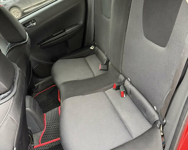 Красный Субару Импреза, объемом двигателя 1.99 л и пробегом 178 тыс. км за 6300 $, фото 12 на Automoto.ua