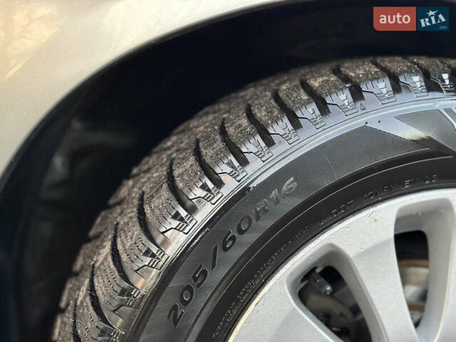 Серый Субару Импреза, объемом двигателя 2 л и пробегом 253 тыс. км за 3900 $, фото 16 на Automoto.ua