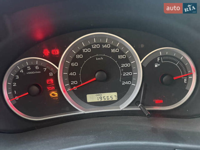 Серый Субару Импреза, объемом двигателя 1.5 л и пробегом 205 тыс. км за 6000 $, фото 4 на Automoto.ua