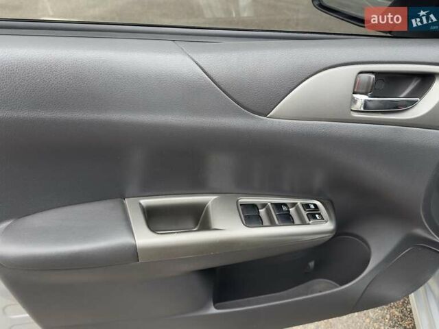 Сірий Субару Імпреза, об'ємом двигуна 1.99 л та пробігом 176 тис. км за 6700 $, фото 21 на Automoto.ua