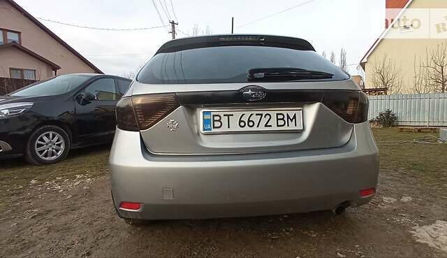 Серый Субару Импреза, объемом двигателя 2 л и пробегом 236 тыс. км за 6700 $, фото 4 на Automoto.ua