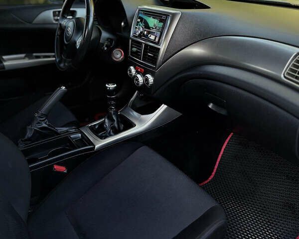 Сірий Субару Імпреза, об'ємом двигуна 2 л та пробігом 257 тис. км за 6900 $, фото 9 на Automoto.ua