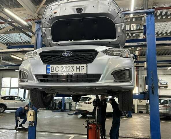 Серый Субару Импреза, объемом двигателя 2 л и пробегом 64 тыс. км за 13500 $, фото 1 на Automoto.ua