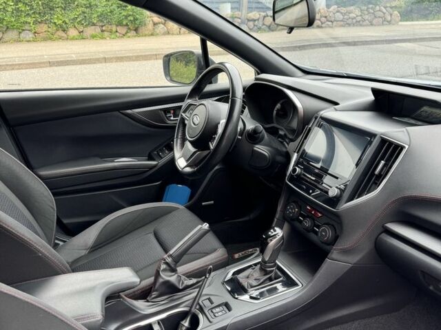 Серый Субару Импреза, объемом двигателя 2 л и пробегом 105 тыс. км за 11000 $, фото 5 на Automoto.ua