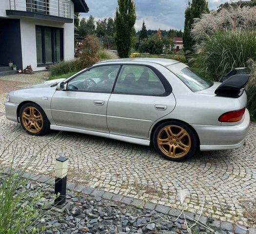 Сірий Субару Імпреза, об'ємом двигуна 2 л та пробігом 186 тис. км за 1500 $, фото 2 на Automoto.ua