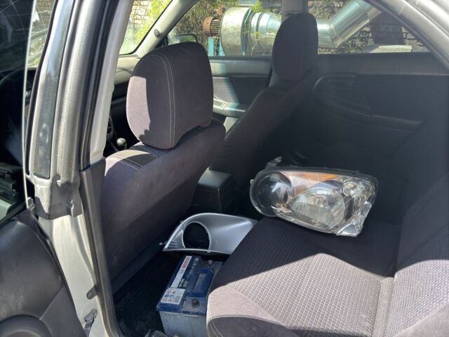 Серый Субару Импреза, объемом двигателя 1.6 л и пробегом 300 тыс. км за 2300 $, фото 6 на Automoto.ua