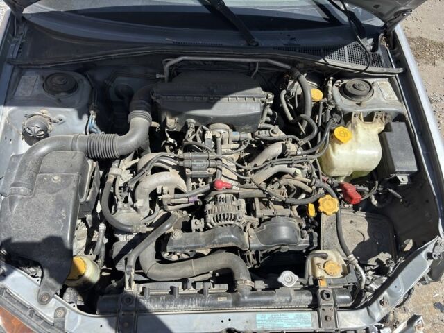 Серый Субару Импреза, объемом двигателя 1.6 л и пробегом 300 тыс. км за 2300 $, фото 5 на Automoto.ua