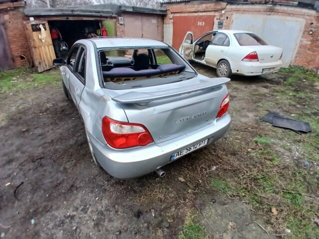 Серый Субару Импреза, объемом двигателя 1.6 л и пробегом 200 тыс. км за 1774 $, фото 5 на Automoto.ua