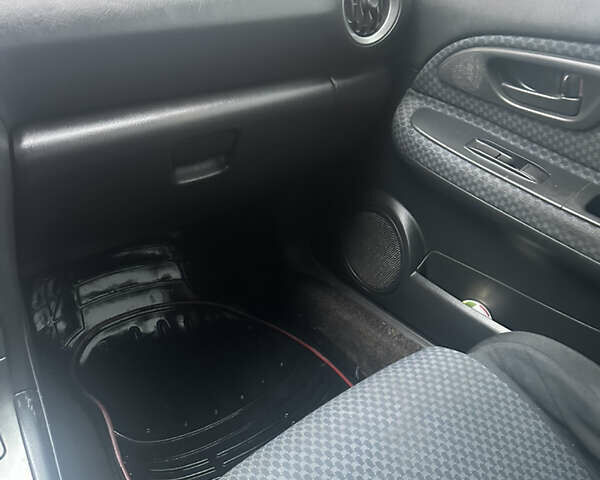 Серый Субару Импреза, объемом двигателя 1.6 л и пробегом 300 тыс. км за 5777 $, фото 12 на Automoto.ua