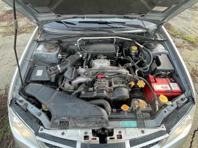 Серый Субару Импреза, объемом двигателя 2 л и пробегом 364 тыс. км за 5000 $, фото 1 на Automoto.ua