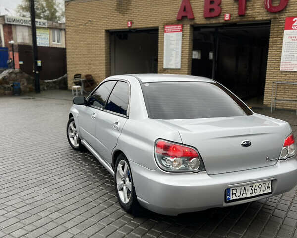 Сірий Субару Імпреза, об'ємом двигуна 1.6 л та пробігом 306 тис. км за 4000 $, фото 3 на Automoto.ua
