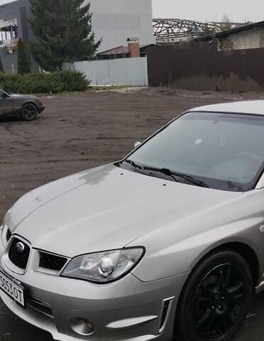 Серый Субару Импреза, объемом двигателя 2 л и пробегом 187 тыс. км за 8000 $, фото 1 на Automoto.ua