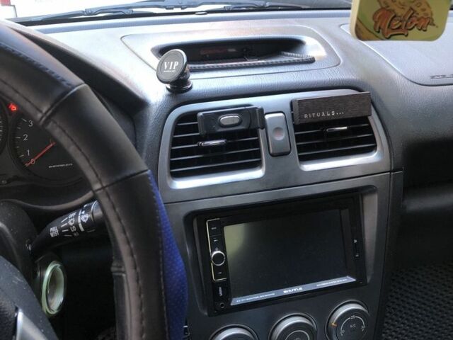 Серый Субару Импреза, объемом двигателя 2 л и пробегом 156 тыс. км за 5200 $, фото 6 на Automoto.ua