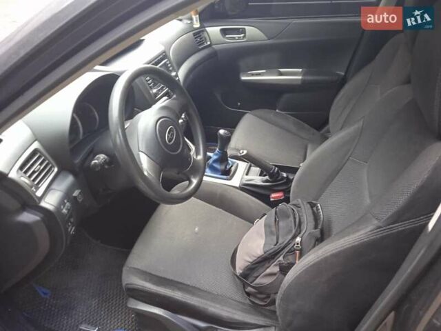 Серый Субару Импреза, объемом двигателя 1.99 л и пробегом 226 тыс. км за 4100 $, фото 12 на Automoto.ua