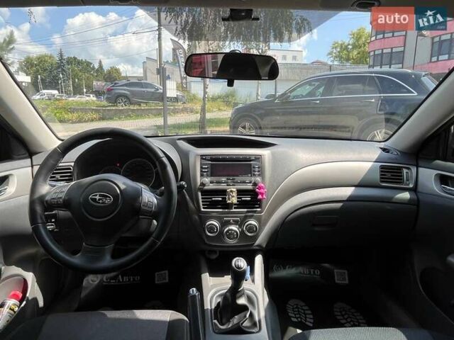 Серый Субару Импреза, объемом двигателя 1.99 л и пробегом 177 тыс. км за 7500 $, фото 15 на Automoto.ua