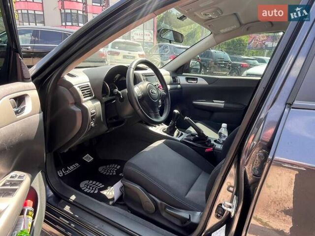 Серый Субару Импреза, объемом двигателя 1.99 л и пробегом 177 тыс. км за 7500 $, фото 13 на Automoto.ua