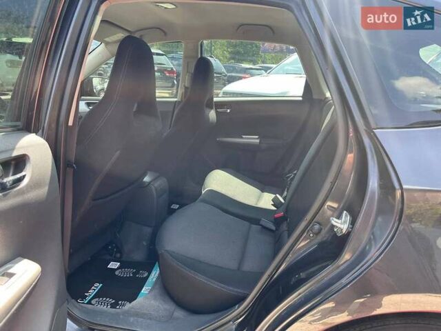 Серый Субару Импреза, объемом двигателя 1.99 л и пробегом 177 тыс. км за 7500 $, фото 10 на Automoto.ua