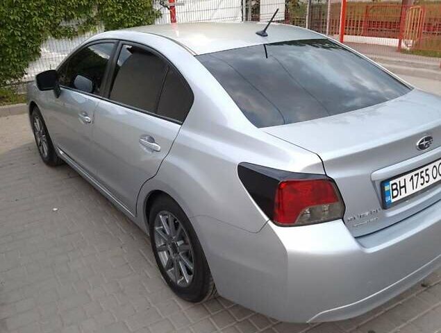 Серый Субару Импреза, объемом двигателя 2 л и пробегом 212 тыс. км за 9000 $, фото 5 на Automoto.ua