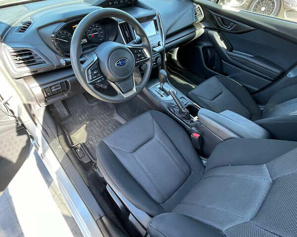 Субару Импреза 2019 в Львове на Automoto.ua Серый Субару Импреза, объемом двигателя 2 л и пробегом 182 тыс. км за 10900 $, фото 4 на Automoto.ua