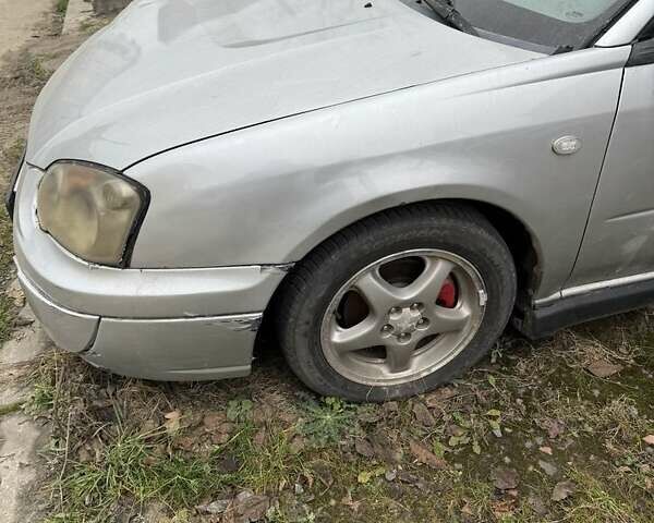 Серый Субару Импреза, объемом двигателя 2.5 л и пробегом 250 тыс. км за 2000 $, фото 5 на Automoto.ua