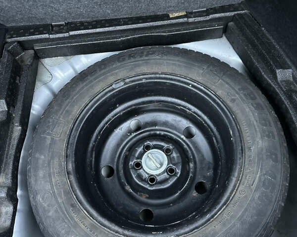 Серый Субару Импреза, объемом двигателя 1.5 л и пробегом 245 тыс. км за 4950 $, фото 27 на Automoto.ua