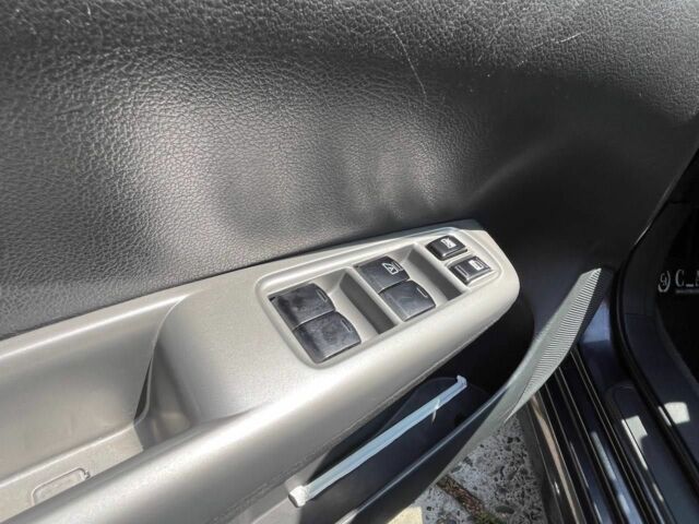 Серый Субару Импреза, объемом двигателя 2 л и пробегом 176 тыс. км за 7500 $, фото 15 на Automoto.ua