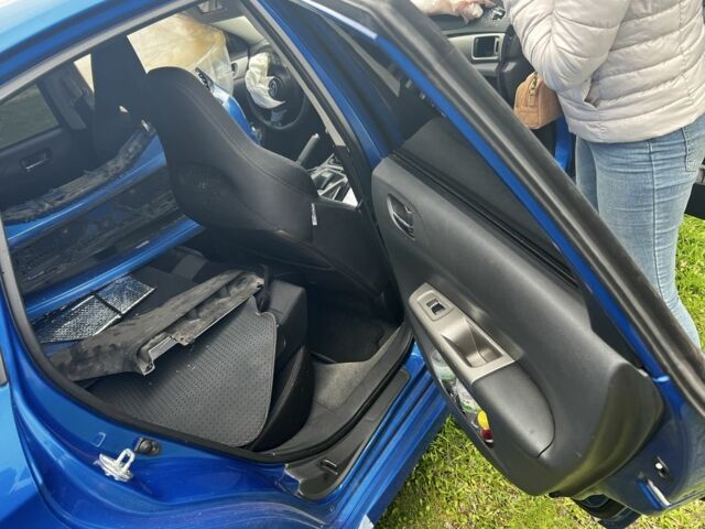 Синій Субару Імпреза, об'ємом двигуна 2 л та пробігом 175 тис. км за 2300 $, фото 6 на Automoto.ua