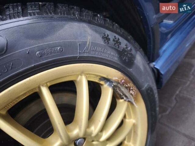 Синий Субару Импреза, объемом двигателя 1.99 л и пробегом 350 тыс. км за 4000 $, фото 1 на Automoto.ua