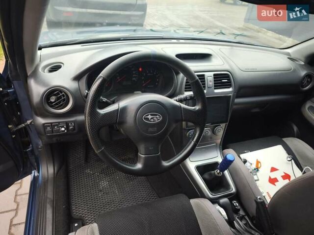 Синий Субару Импреза, объемом двигателя 1.99 л и пробегом 350 тыс. км за 4000 $, фото 15 на Automoto.ua