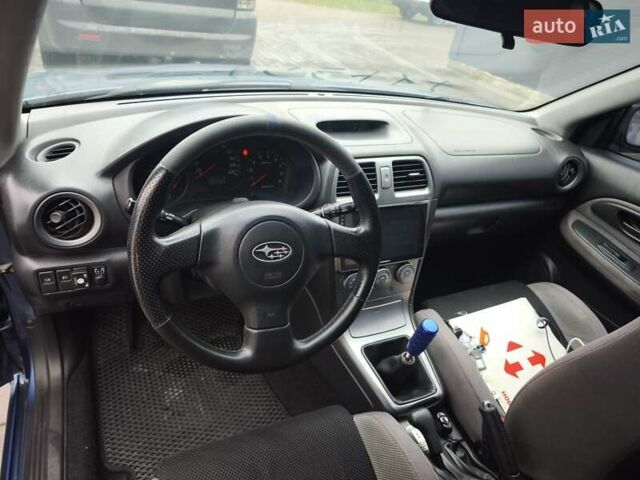 Синий Субару Импреза, объемом двигателя 1.99 л и пробегом 350 тыс. км за 4000 $, фото 14 на Automoto.ua