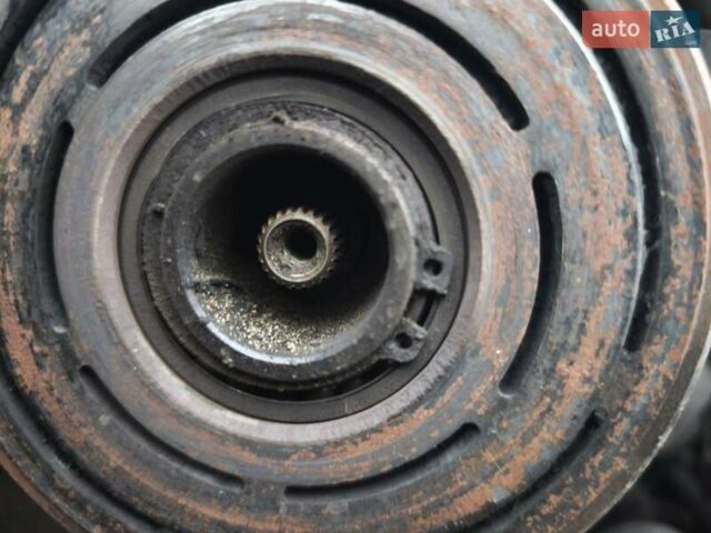 Синий Субару Импреза, объемом двигателя 1.99 л и пробегом 350 тыс. км за 4000 $, фото 19 на Automoto.ua