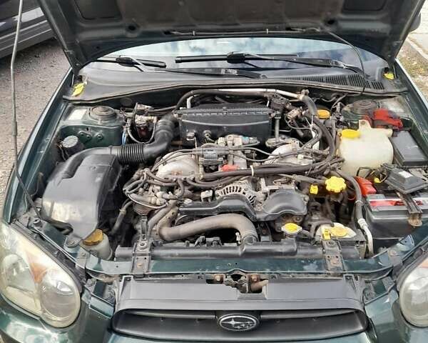 Зеленый Субару Импреза, объемом двигателя 1.6 л и пробегом 195 тыс. км за 3990 $, фото 5 на Automoto.ua