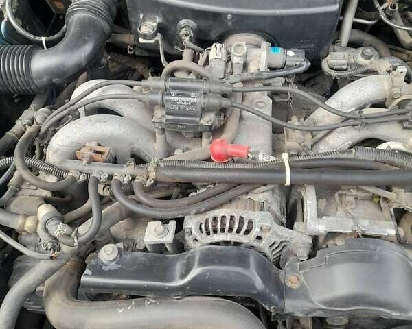 Зеленый Субару Импреза, объемом двигателя 1.6 л и пробегом 195 тыс. км за 3990 $, фото 6 на Automoto.ua