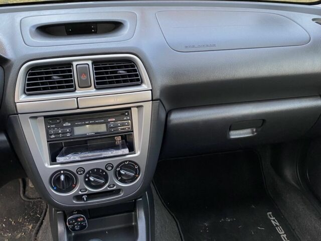 Зеленый Субару Импреза, объемом двигателя 1.6 л и пробегом 186 тыс. км за 2858 $, фото 7 на Automoto.ua