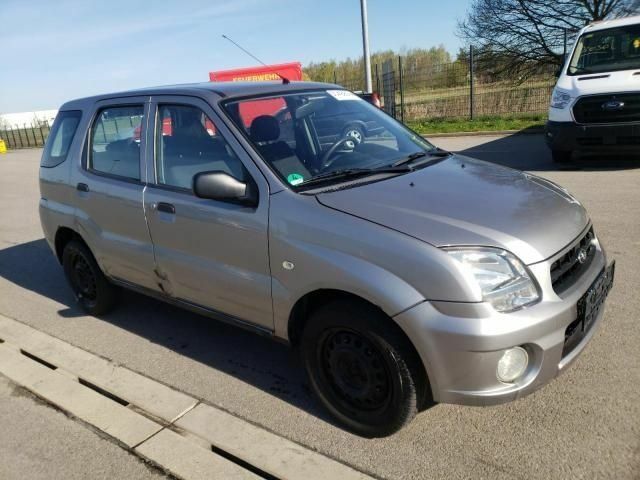 Сірий Субару Джасті, об'ємом двигуна 1.3 л та пробігом 65 тис. км за 2600 $, фото 1 на Automoto.ua