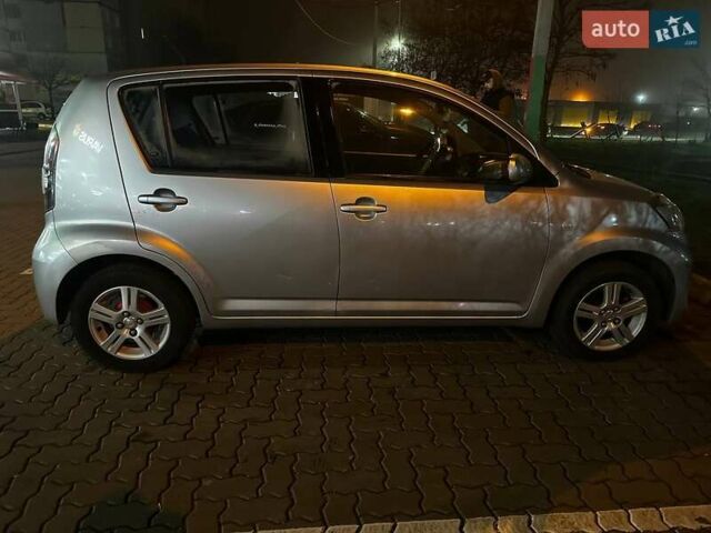 Серый Субару Джасти, объемом двигателя 1 л и пробегом 198 тыс. км за 5499 $, фото 4 на Automoto.ua