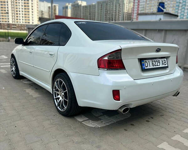 Білий Субару Легасі, об'ємом двигуна 2 л та пробігом 160 тис. км за 6000 $, фото 18 на Automoto.ua