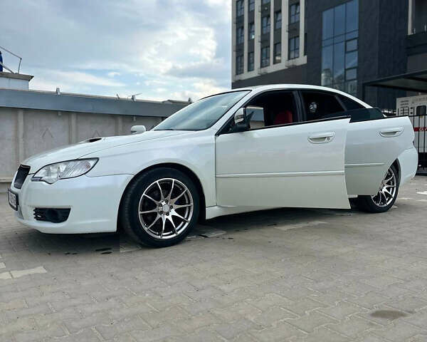 Білий Субару Легасі, об'ємом двигуна 2 л та пробігом 160 тис. км за 6000 $, фото 16 на Automoto.ua