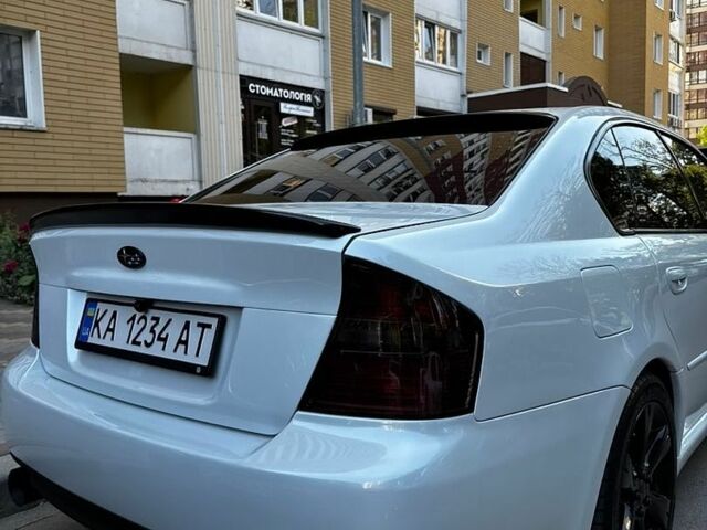 Білий Субару Легасі, об'ємом двигуна 2 л та пробігом 208 тис. км за 8900 $, фото 5 на Automoto.ua